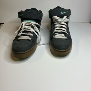 Nike Mogan Mid 2, Men's Gray and Teal, Size 9